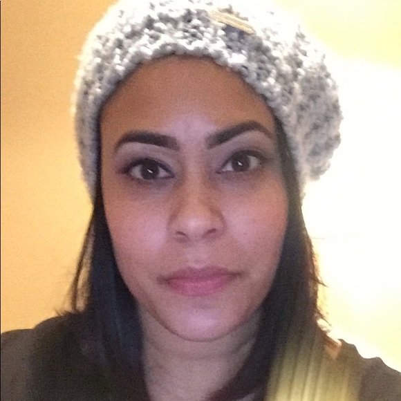 Meet your Posher, Angelene - Picture 3 of 4